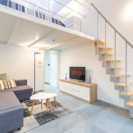 Вилла Exclusive Loft Crocetta - Free Private Parking & Wi-Fi - 5 Min To Metro Nizza - Ac Турин Экстерьер фото