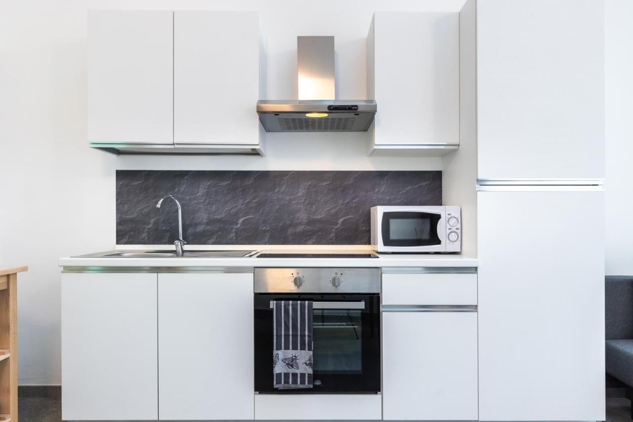 Вилла Exclusive Loft Crocetta - Free Private Parking & Wi-Fi - 5 Min To Metro Nizza - Ac Турин Экстерьер фото