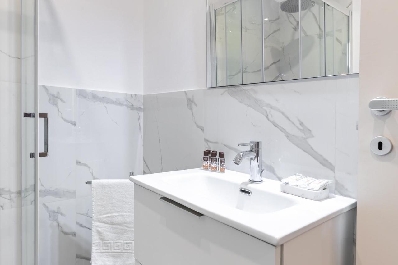 Вилла Exclusive Loft Crocetta - Free Private Parking & Wi-Fi - 5 Min To Metro Nizza - Ac Турин Экстерьер фото